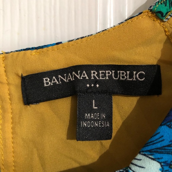 EUC Blouse by banana republic large floral gold blue white black short sleeve - Picture 6 of 11